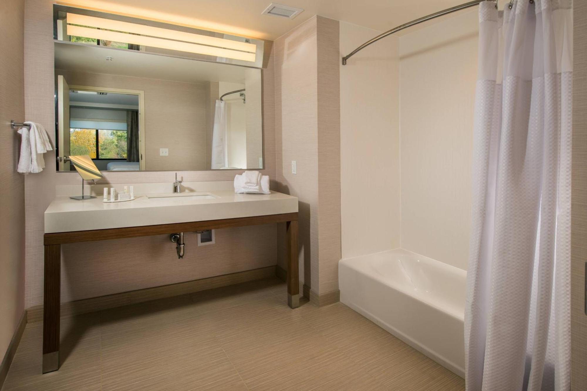 Courtyard By Marriott Shippensburg Exterior foto