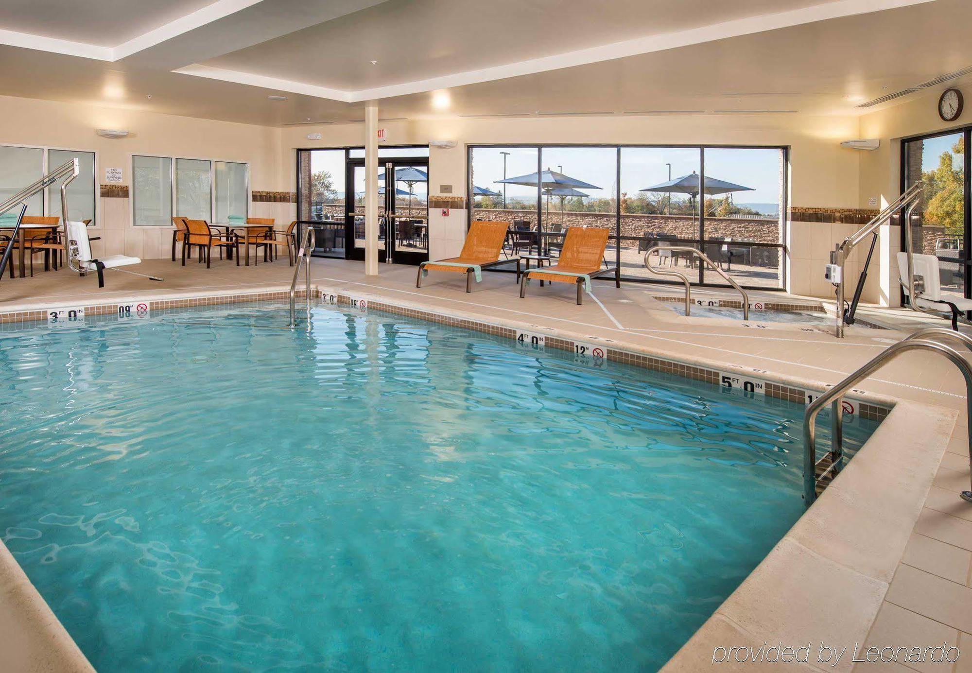 Courtyard By Marriott Shippensburg Exterior foto